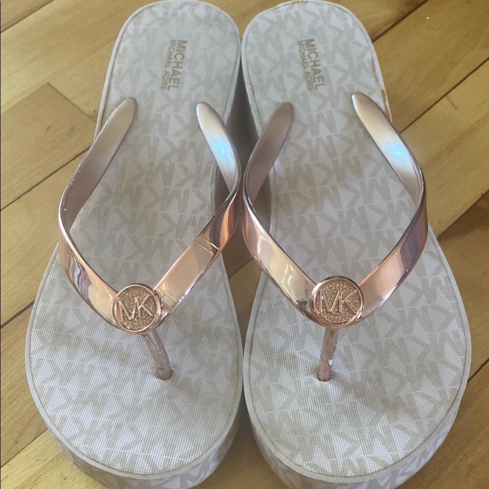 Michael Kors Women's Rose Gold Flip Flops